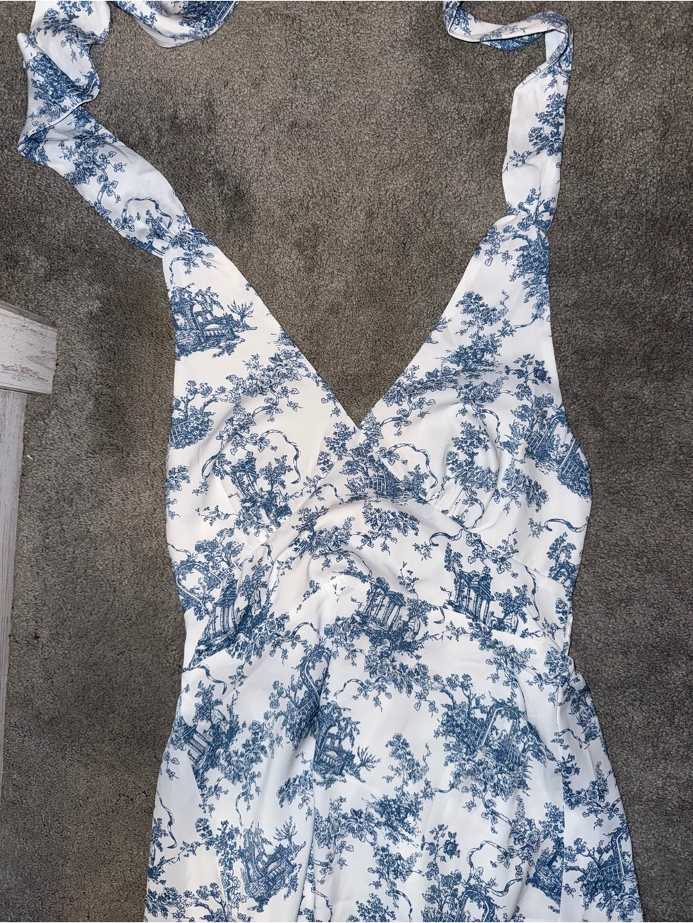 Cupshe White and Blue Toile Midi Dress - Picture 4 of 5